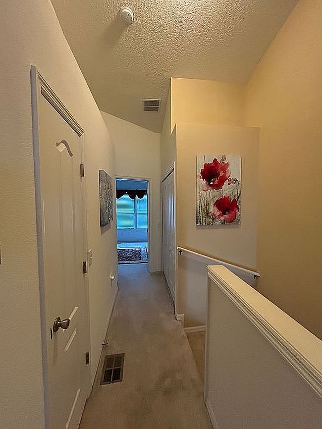 Image of 1347 Hampton Park Ln