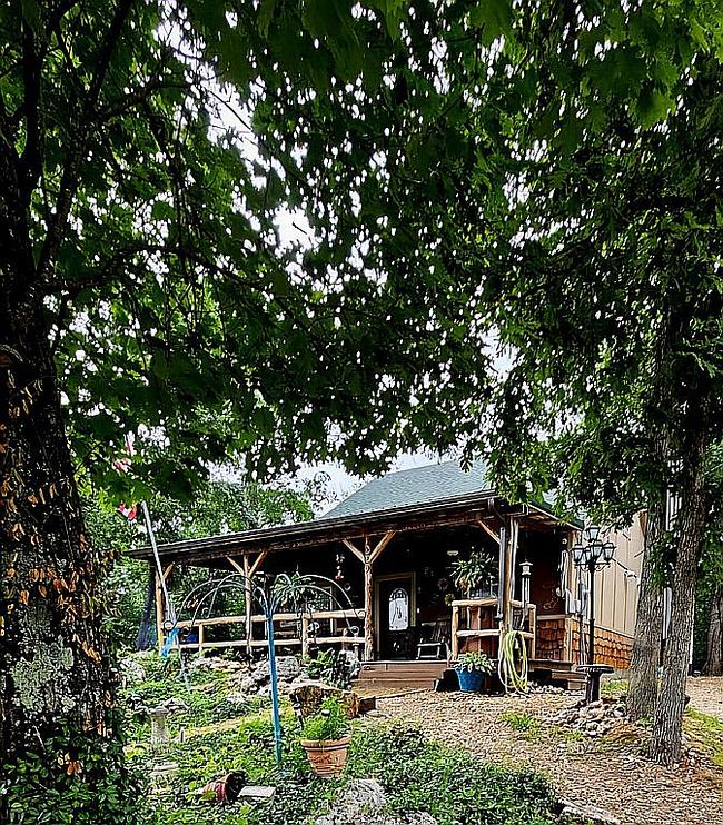 Preview of property located at 220 Pershing Rd