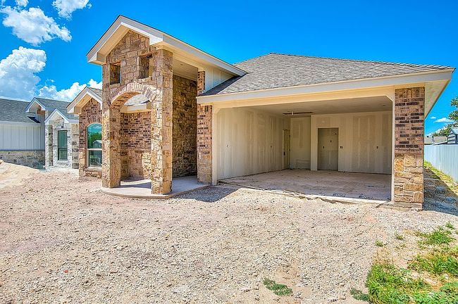 Photo of 814 E 40th St, San Angelo, TX