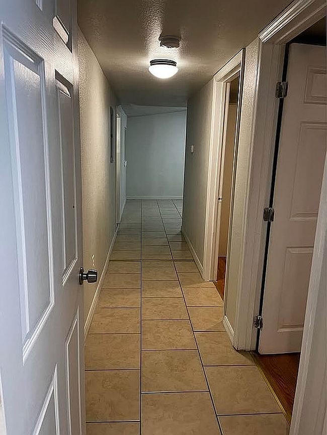 Photo of 8835 Poe Dr, Tampa, FL