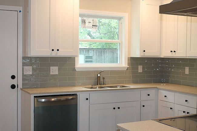 Image of 411 Park St