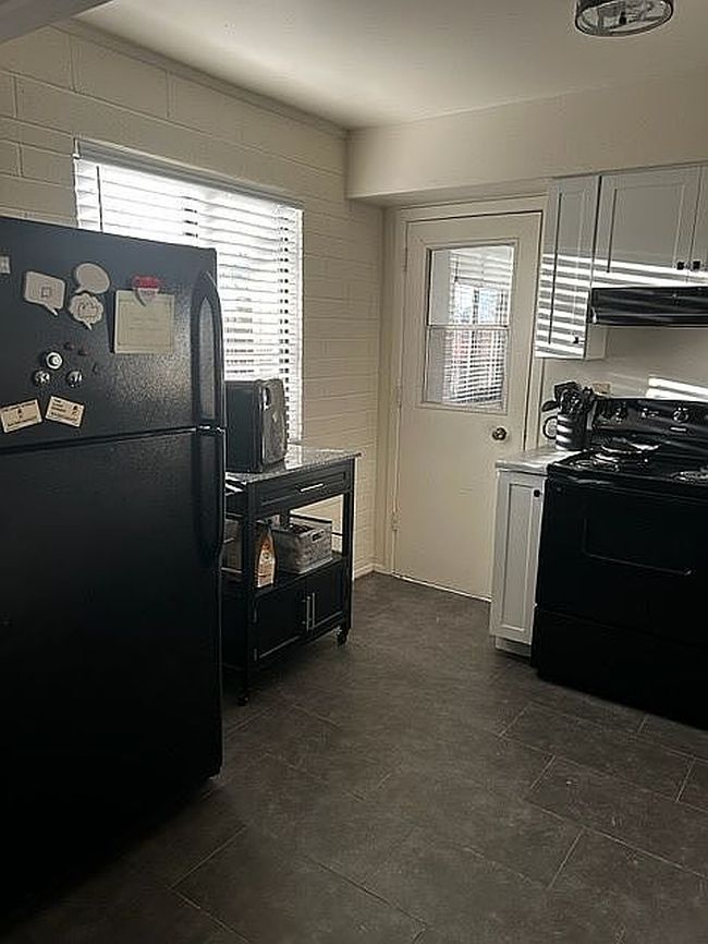 Photo of 1336 S Avenida Polar #C107, Tucson, AZ