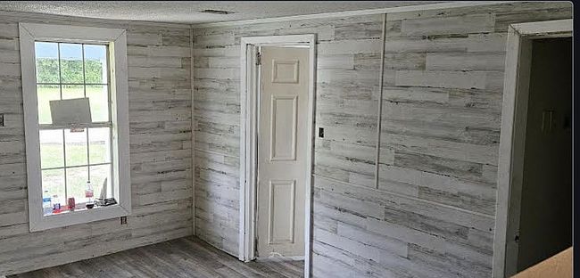 Additional photo 3 of property located at 1913 35th Ave