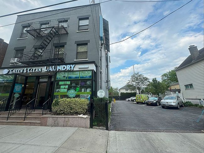 Image of 425 S 8th Ave