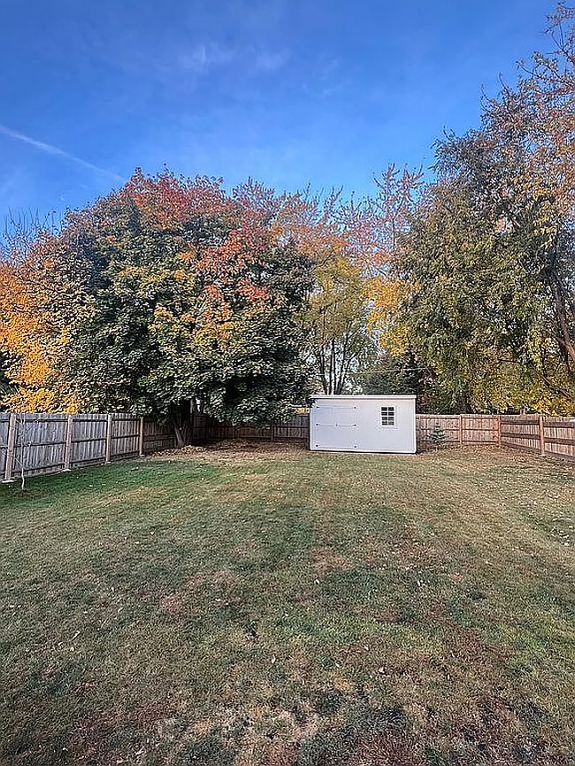 Image of 702 S 1st St