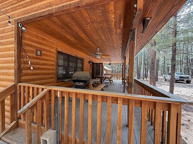Photo of 261 W Aspen Dr, Mammoth Creek, UT