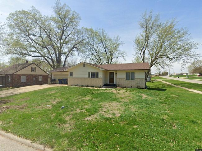 Photo of 715 W 4th St #O, Pella, IA