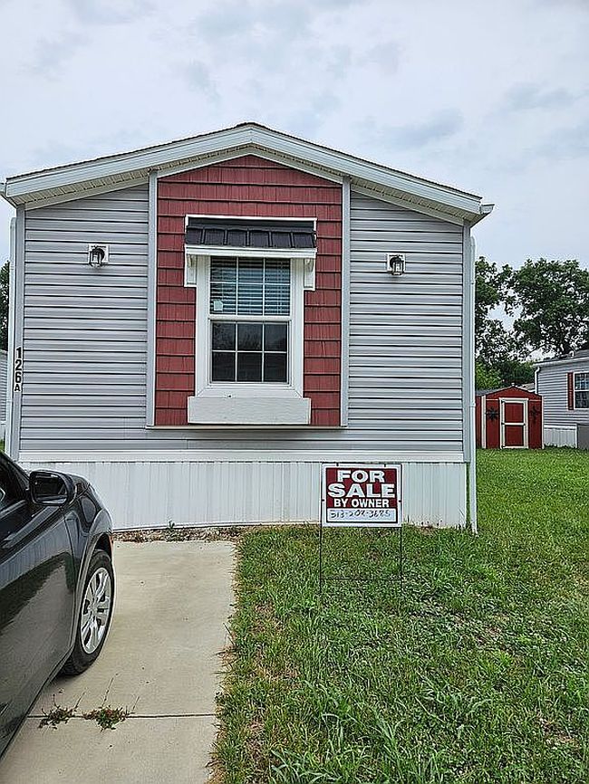 Photo of 126A Holly Park Dr, Loveland, OH