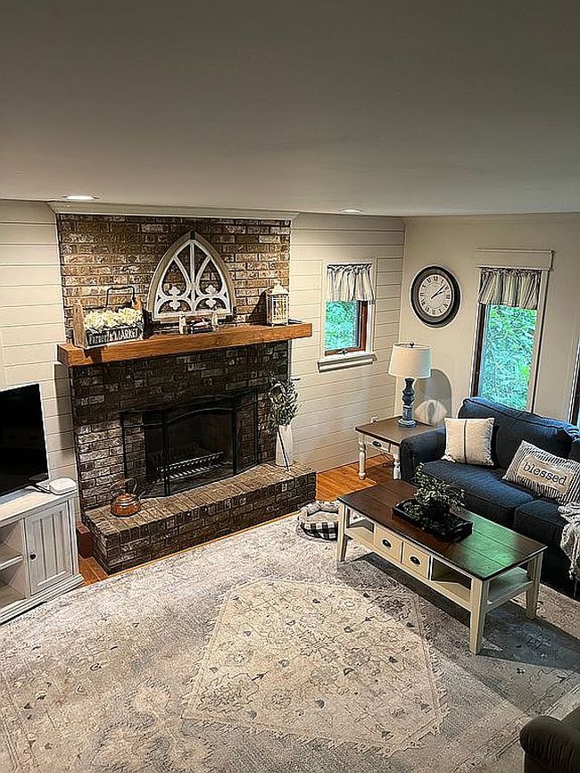 Photo of 3821 Idlebrook Ln, Burlington, KY