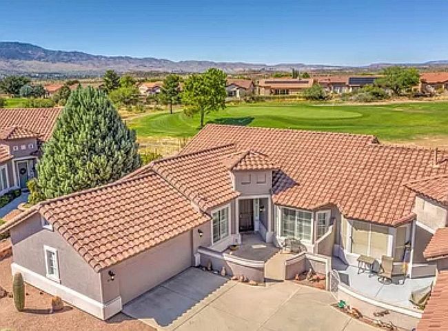 Preview of property located at 413 S Valle Escondido