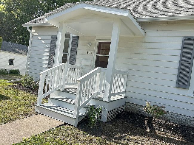 Image of 305 W Jackson Ave