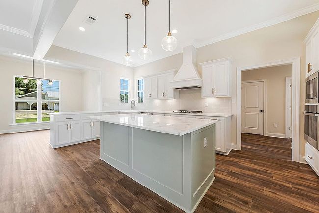 Image of 24120 Sherwood Dr