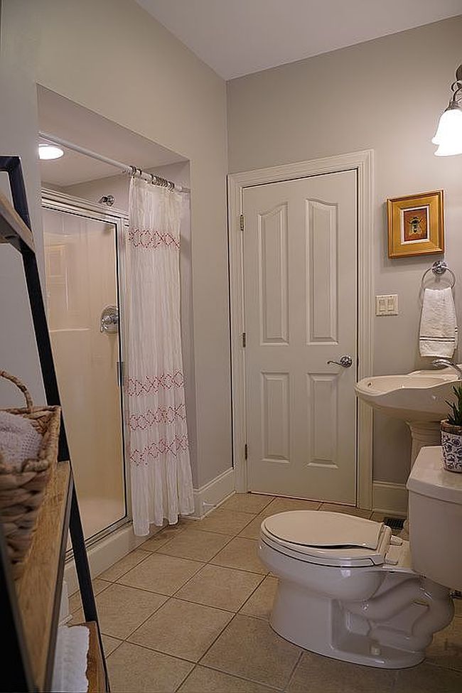 Photo of 25 Madelyn Ln, Fairview, NC