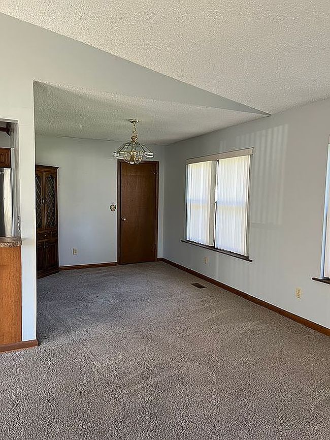 Image of 2628 Dunbar Rd