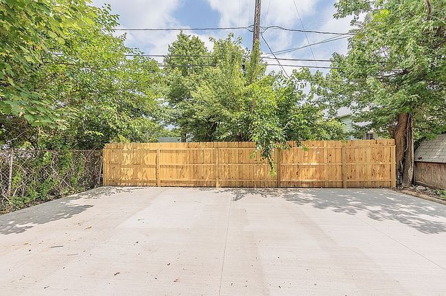 Image of 4020 Poe Ave