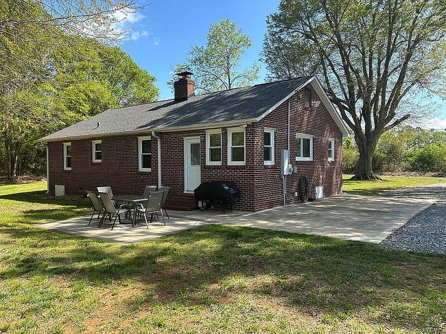 Image of 430 Buncombe Rd