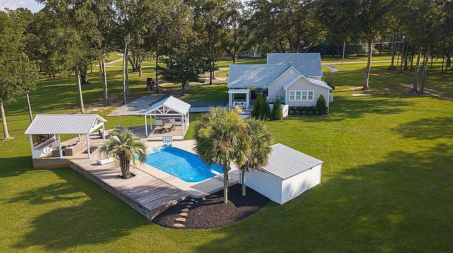 Photo of 122 Ashton Dr
