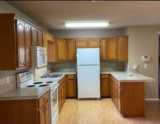 Additional photo 2 of property located at 114 Jordan St