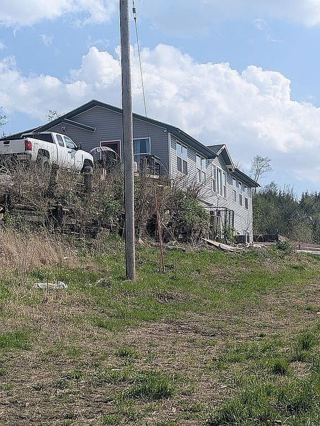Image of 17995 Jefferson Ave