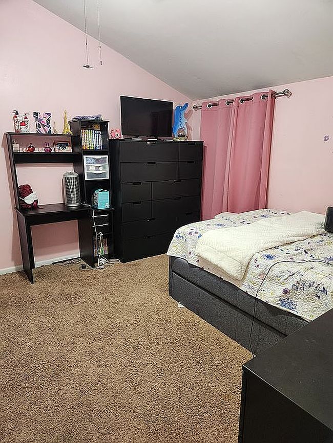 Photo of 22 Timberline Ct, Pittsburgh, PA