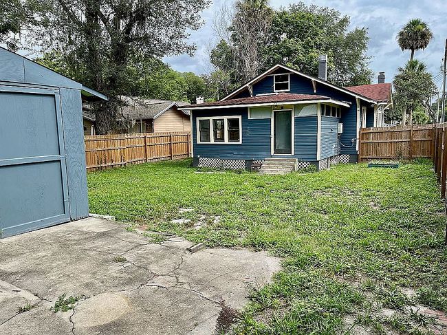 Photo of 448 E Church St, Deland, FL