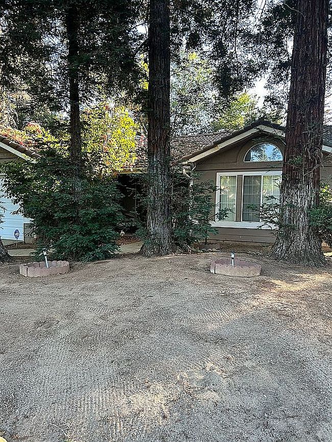 Photo of 5802 W Locust Ave, Fresno, CA
