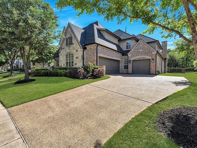 Photo of 8720 Canyon Xing, Argyle, TX