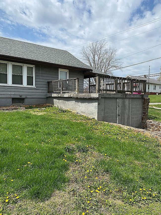 Image of 1616 Old State Road 60 W