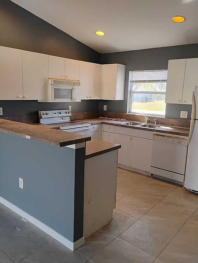 Image of 4438-4440 28th St Sw