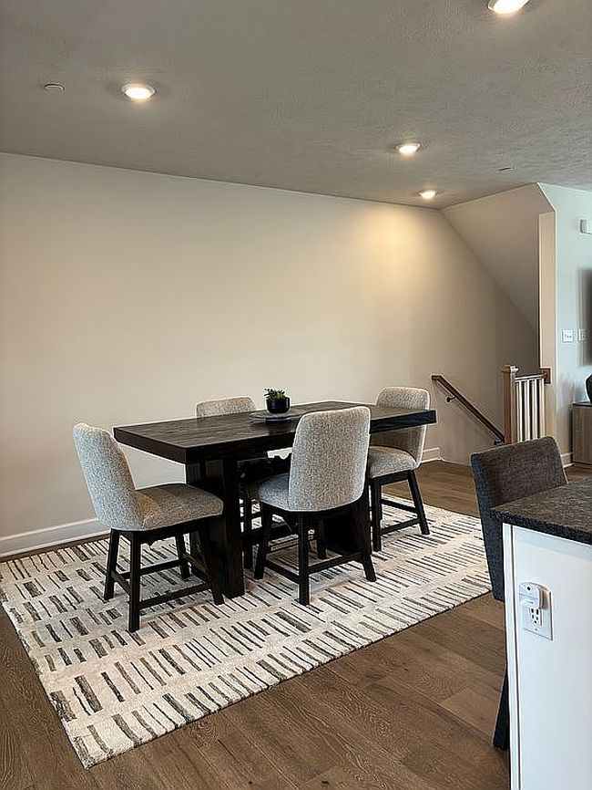 Image of 117 London Plane Dr