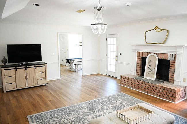Image of 3601 Sierra Dr
