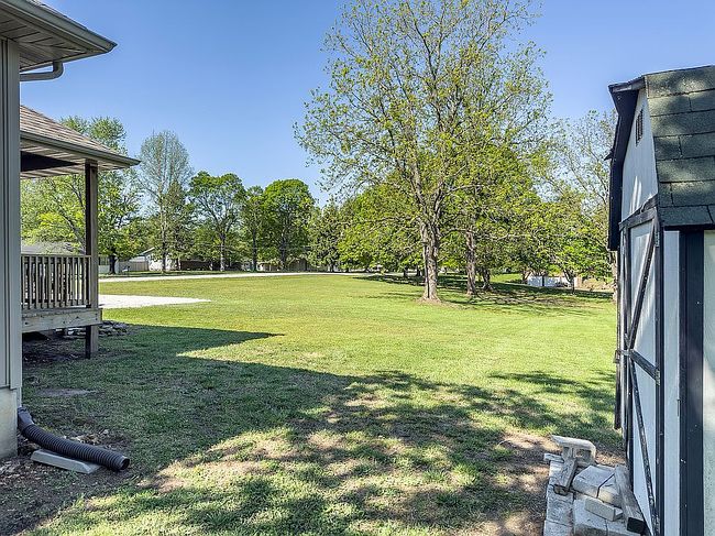 Photo of 555 E Farm Road 84, Springfield, MO