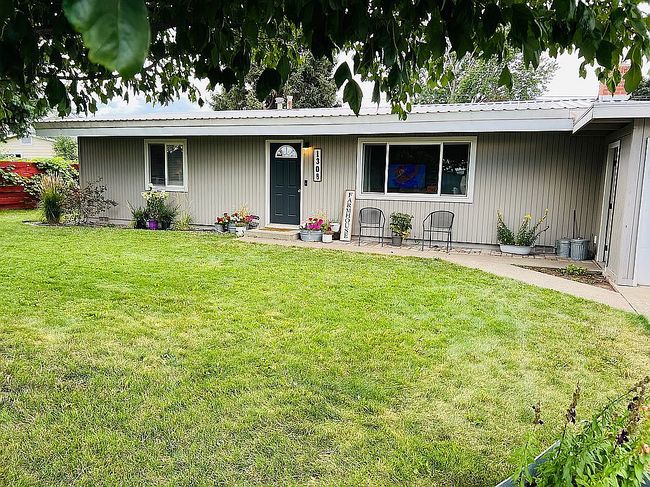 Photo of 1308 25th St, La Grande, OR