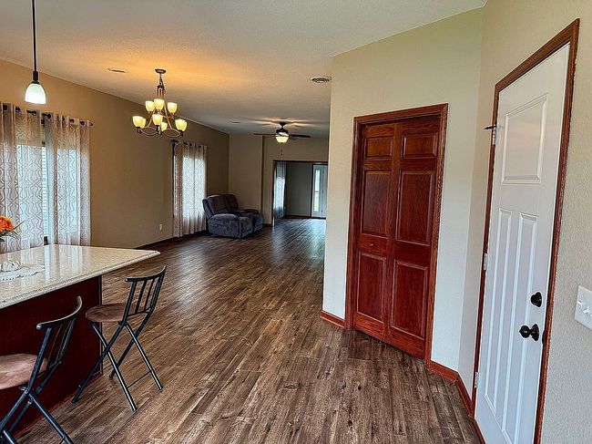 Additional photo 3 of property located at 822 Escalade Ln Se