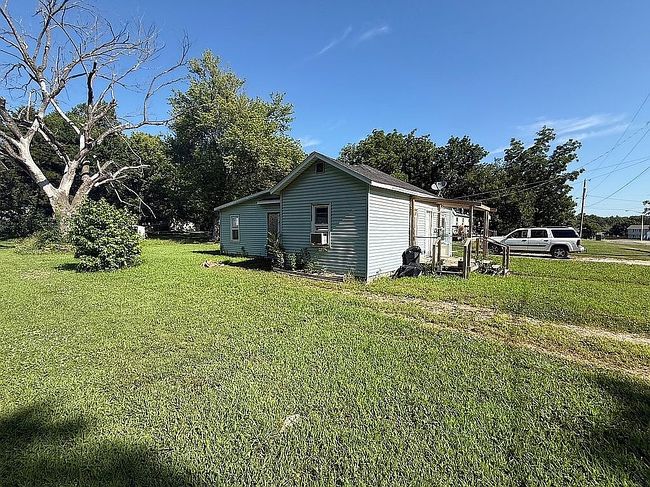 Photo of 1615 N 2nd St, Neodesha, KS