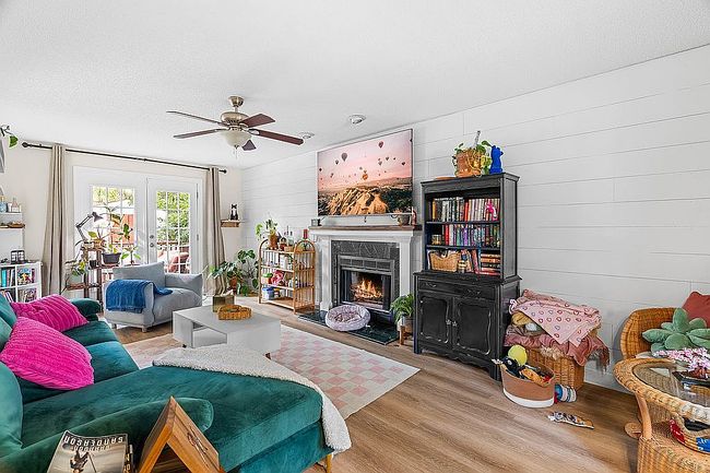 Photo of 1734 Woodland Rd