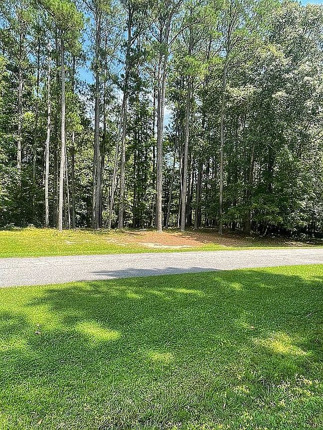 Image of 135 Greenwood Dr #H-14