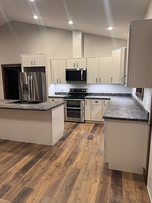 Photo of 907 3rd St, Townsend, MT