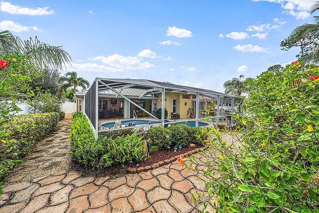 Image of 1433 Sw Devera Ave