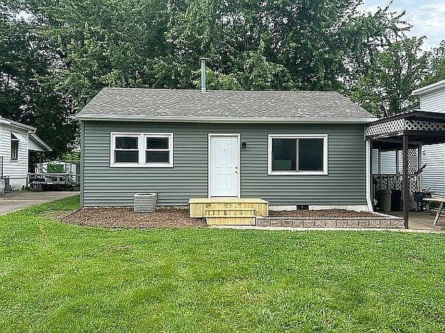 Additional photo 1 of property located at 1704 Van Buren St