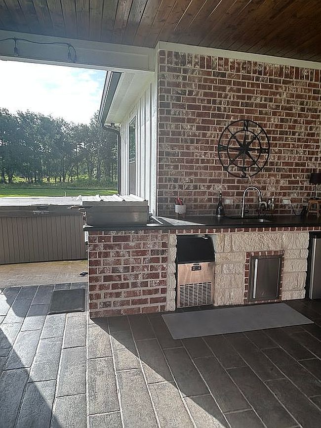 Additional photo 3 of property located at 27080 Fm Hwy #365