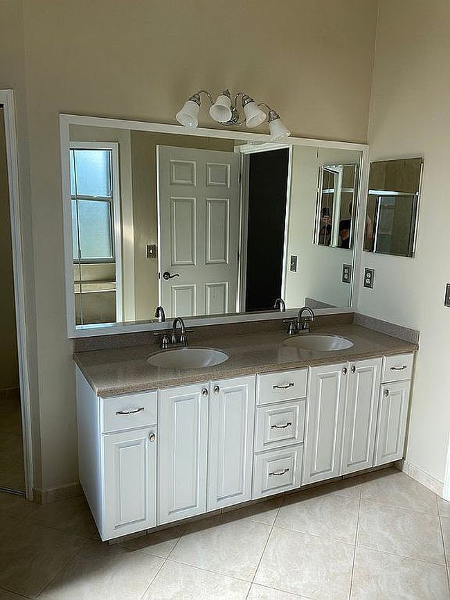 Image of 3771 Woods Walk Blvd