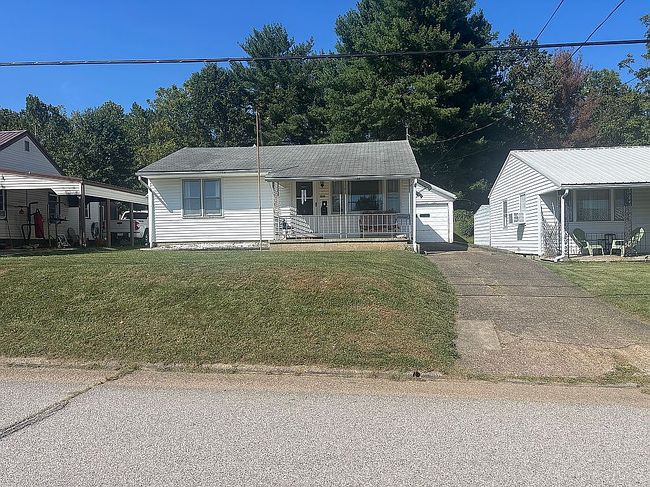 Photo of 2609 Broadway Ext
