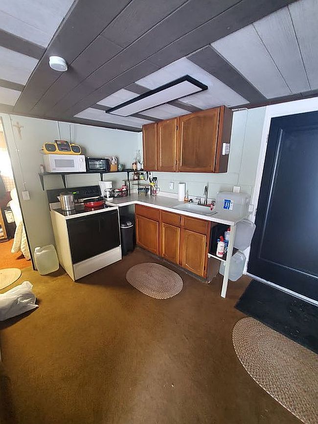 Photo of 257 Dean Miller Ln, Clarington, PA