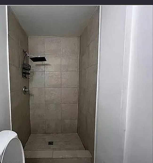 Additional photo 3 of property located at 635 Nw 22nd Rd