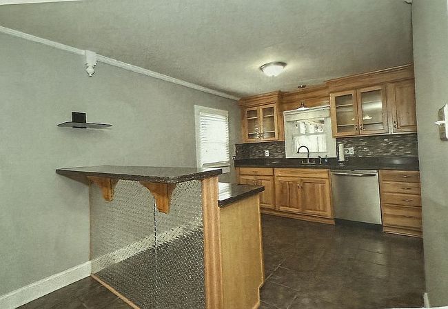 Photo of 808 Mark St, Belmont, NC