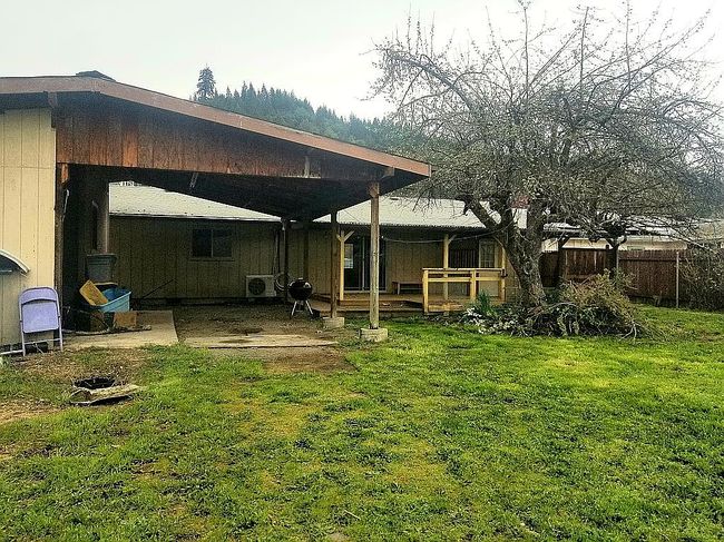 47658 W 1st St, Oakridge, OR