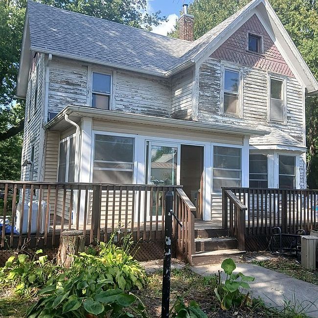 Photo of 308 W Locust St, Cambridge, IL