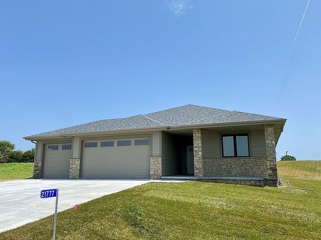 Photo of 21777 Elderberry Rd, Glenwood, IA