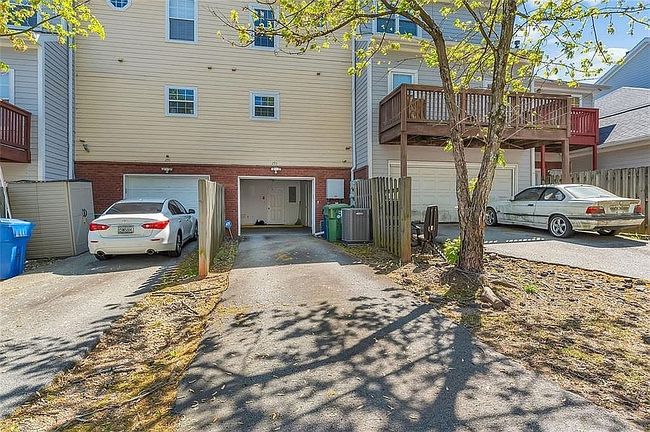 Additional photo 3 of property located at 293 Glenn St Sw